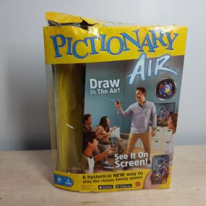 Mattel Games Pictionary Air, Family Board Game for Kids and Adults, Engaging Gift for Kids, Drawing Game for 2 Teams with Multiple Players, Ages 8 and Up, English Version, GJG17