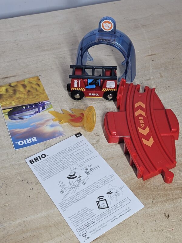 BRIO World Smart Tech Sound Rescue Action Tunnel Kit for Kids Age 3 Years Up - Wooden Railway Sets, Accessories and Add Ons - Image 3