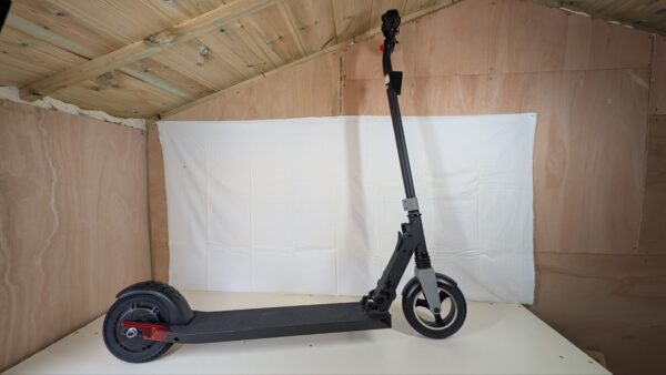 Wired 250 RD Electric Scooter 250W Motor, 36V 5.0Ah