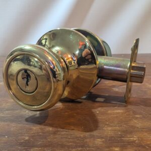 Polished Brass Entrance Door Lock with Keys Stainless Steel Exterior Door Knob with Locks Door Handle for Front Door High Security Entrance Door Locksets