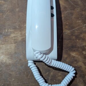 VIMAR 8870 Wall Intercom with Two Buttons, wall application, Simple, Reliable, Guaranteed, with 4+1 conductor connection, White