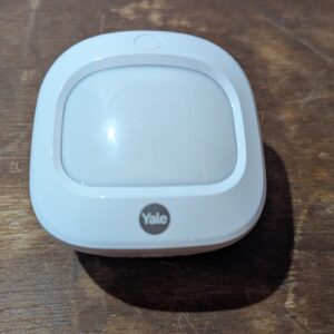 Yale AC-PETPIR Sync Alarm Pet Friendly Motion Detector - Sync Smart Home Alarm Accessory - 200m range