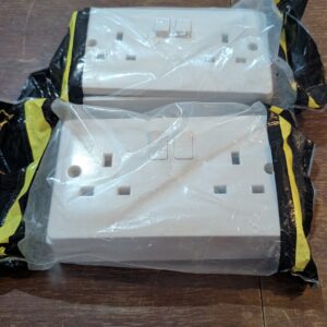 Range White 13A Electrical 2 Gang Switched Wall Socket and 25mm Surface Mount Pattress Box (2 Gang Socket + Back Box (2 Pack))