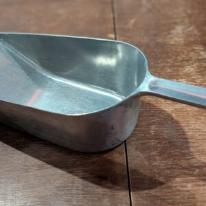 Vogue 12811 Aluminium Scoop 1065ml 345mm Kitchen Buffet Wedding Bar Party