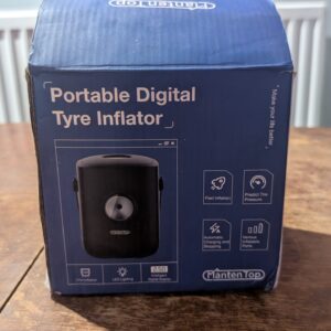 MANTENTOP Digital Car Tyre Pump, Portable Tyre Inflator Air Compressor for Car Tire 12V and 150 PSI, Car Tyre Inflator with Gauge LED Lighting and 4 Adaptor for Auto, Motorcycle and Balls