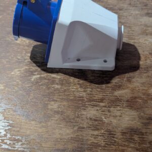 Knightsbridge IN008 Industrial, 240V IP44 16A Angled Surface Mount Socket 2P+E