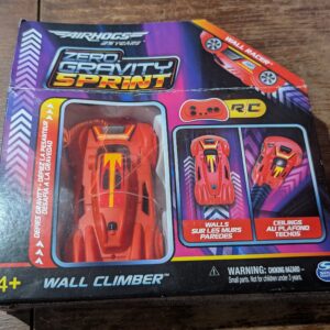 Air Hogs, Zero Gravity Sprint Wall Climber, USB-C Rechargeable Wall Racer, Red Indoor RC Car, Over 10.2cm, Kids’ Toys for Ages 4 and up
