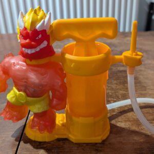 Heroes of Goo Jit Zu Hero Creator Blazagon, Mix, Fill & Create your own stretchy Action Figure