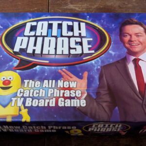 Catch Phrase | Goliath Games | Family Game | For ages 8+ | For 2-4 players