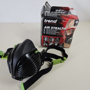 Trend Air Stealth P3 Dust Mask Respirator, Small/Medium, Replaceable HEPAC Filters, Comfortable Design for All-Day Use, 99.99% Filtration Efficiency, STEALTH/SM