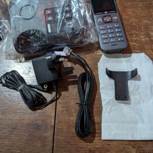 Gigaset Family A - Cordless DECT Telephone with an Answering Machine - Timeless and Elegant Design - Excellent Audio Quality, Black [UK Version]