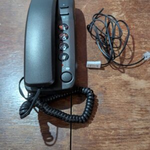 Geemarc Marbella - Gondola Style Corded Telephone with Large Buttons, Mute Function and Visual Ring Indicator - Wall Mountable - UK Version - Black