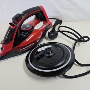 Morphy Richards EasyCHARGE Cordless Steam Iron, Non Stick Ceramic Soleplate, 130g Boost, 30g Output, 350ml Water Tank, Anti Drip and Scale, Auto Shut-off, 2.5m Cord, 2400W, Red, 303250