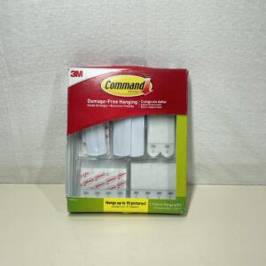 Command Picture Hanging Kit, Assorted Adhesive Strips and Hangers - For a variety of Framed Pictures and Posters - Damage Free