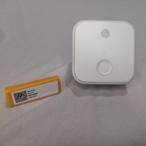 Yale Connect Wi-Fi Bridge + Yale Access Module