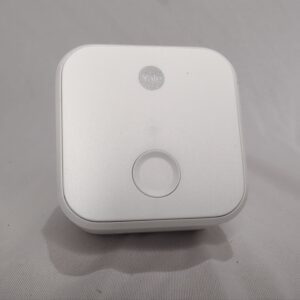 Yale 05/401g00/WH - Connect Wi-Fi Bridge - Remote access, Voice Assistant Integration for your Linus Yale Smart Lock