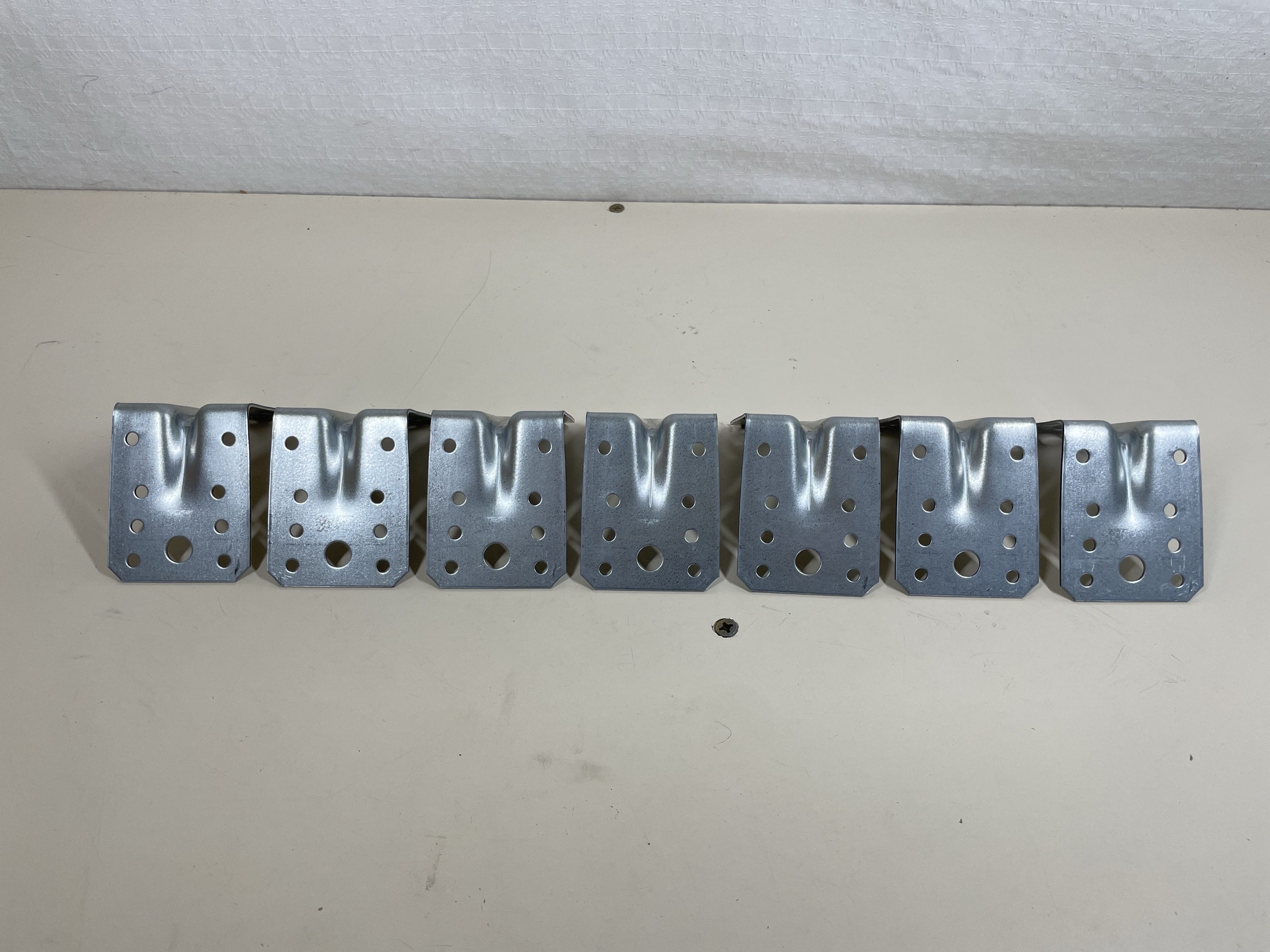 Corner Braces Brackets Plates, Heavy Duty Angle, Metal Steel Sheet Galvanised (70 x 70 x 55 x 1,5mm) Pack of 7pcs - Image 2