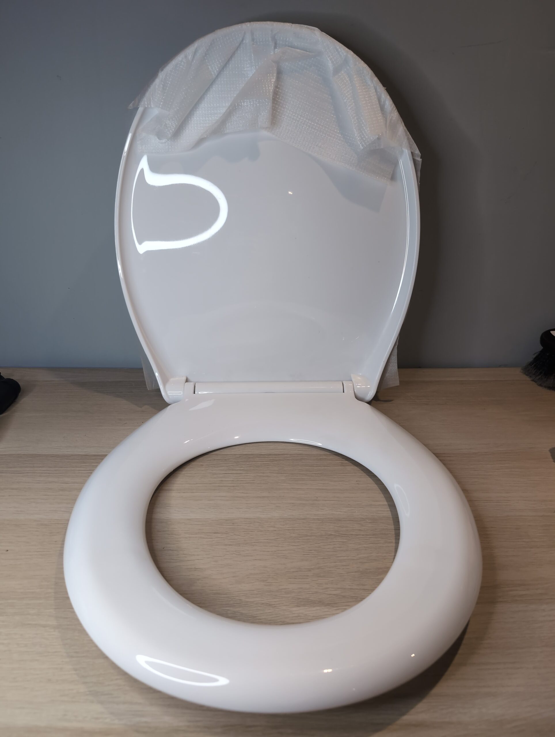 Pipishell Soft Close Toilet Seat White Oval Quick Release Top Fixing New