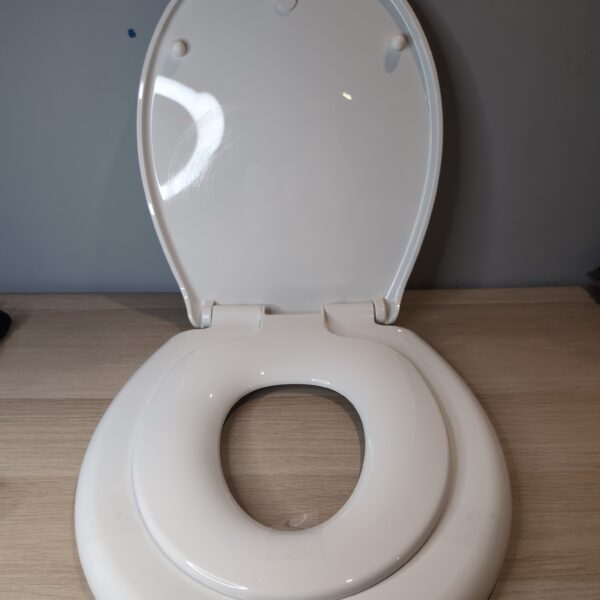 Pipishell Family Toilet Seat with Child Seat, Soft Close, White O Shape