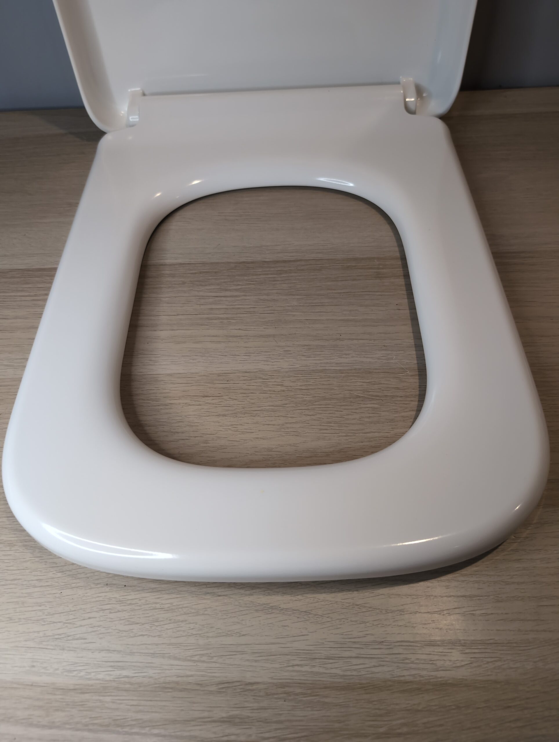 Pipishell Square Toilet Seat White Soft Close Quick Release Top Fix UF - Image 2