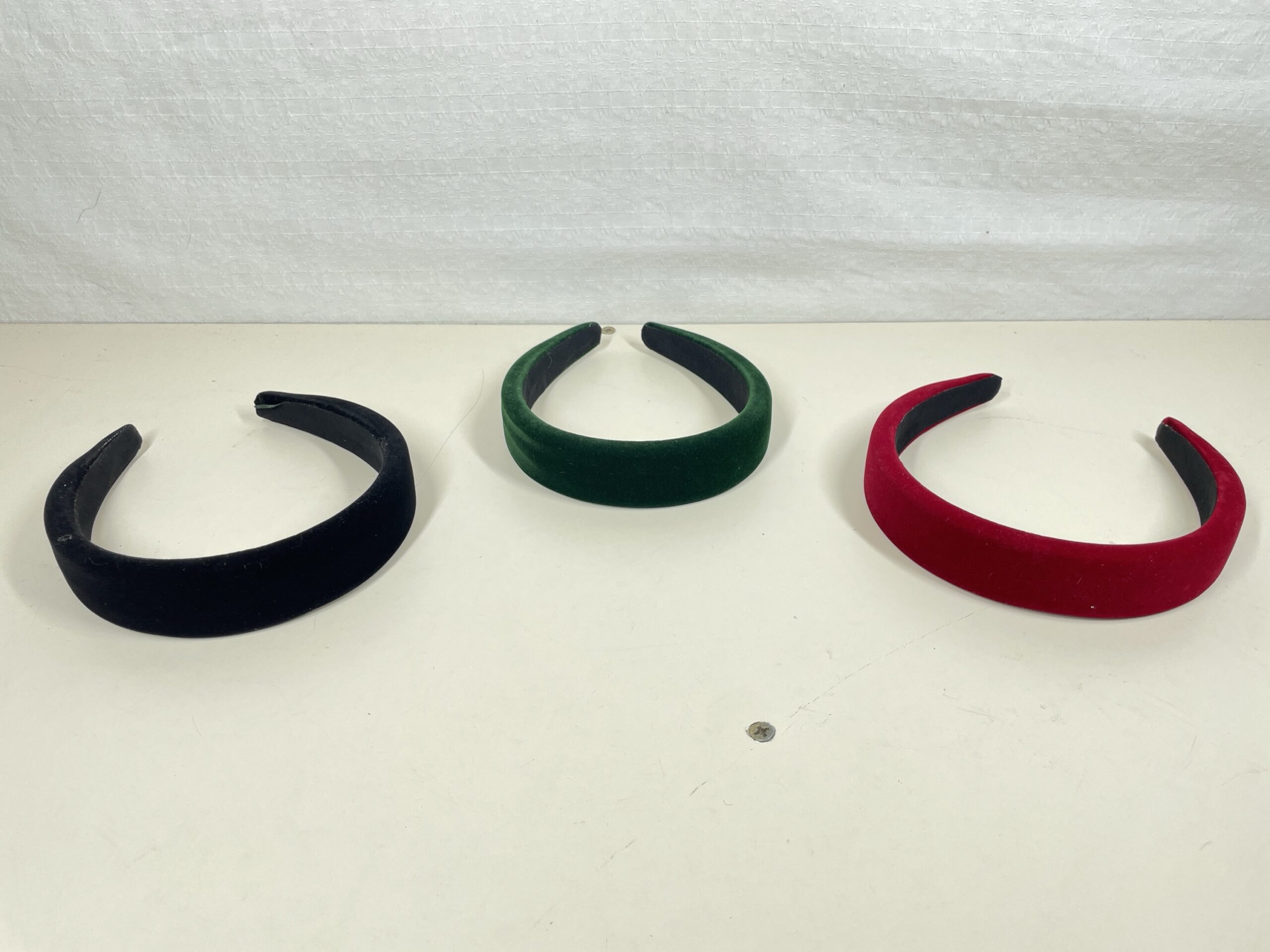 Velvet Wide Headbands No-Slip Elastic Hairbands 3pcs Black Red Green - Image 3