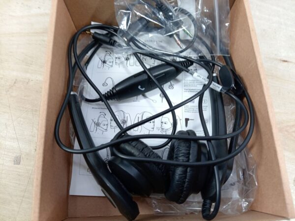 Computer Headset with Microphone for Mobile Phone Laptop PC Tablet, 3.5mm Cel... - Image 3